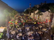 بالفيديو: أطفال يافا وذويهم يشاركون في أضخم مائدة إفطار رمضانية في ميناء يافا 