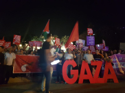 فيديو - عشرات المتظاهرين امام المحكمة المركزية في حيفا 