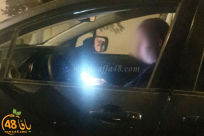  هرباً من الحر وانقطاع الكهرباء - أهال من اللد يبيتون ليلتهم في السيارات ! 