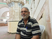 شاهد: مهنته تُميّز شهر رمضان - لقاء مع المسحراتي "فريد حصوة" في الرملة