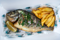 اليوم: افتتاح مطعم ومسمكة "عيسى" في مدينة يافا 