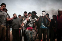 صور: 13 اصابة بالرصاص الحي بقمع مسيرات العودة بغزة