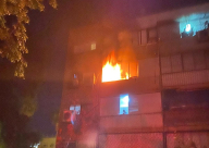 اللد: إنقاذ ثلاثة أطفال من داخل شقة مشتعلة في المدينة