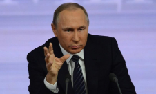 المتحدث باسم البيت الأبيض: بوتين قد يكون بحاجة لعلاٍج نفسي