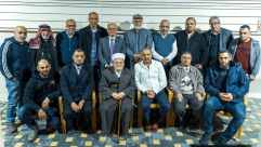 الشيخ عكرمة صبري يزور عائلات عدد من معتقلي هبة الكرامة