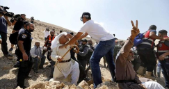 “العفو الدولية”: هدم الخان الأحمر “جريمة حرب”