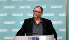 70 عضو كنيست يوقّعون طلبا للإطاحة بعوفر كسيف بعد انضمامه لدعوى جنوب أفريقيا ضد تل أبيب في لاهاي