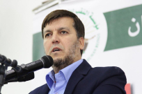 توقيف الدكتور رائد فتحي في المسجد الأقصى وتحويله إلى محطة الشرطة