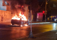 يافا : الشرطة تحقق في حريق سيارة دون وقوع إصابات