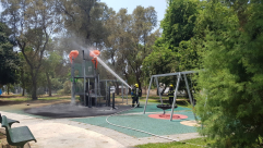 بالصور: حريق داخل حديقة ألعاب للأطفال في مدينة يافا دون اصابات 