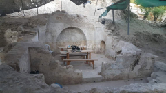 بالصور: العثور على بقايا من بيوت حي الطابية في منطقة البلدة القديمة بيافا