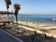 الطقس : أجواء غائمة جزئيا ومعتدلة نهارا وباردة نسبيا ليلا