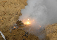  فيديو: تطاير صواريخ توقع عشرات القتلى بصنعاء