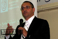  رئيس لجنة الأهالي المحلية يهنئ الطوائف المسيحية بمناسبة عيد الفصح