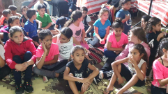  بالفيديو: مشاركة واسعة من الأطفال في فعاليات "الزيت والزيتون" بمدينة اللد 