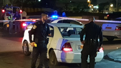 فيديو: إصابة طفلة "8 سنوات" بعيارات نارية في حادثة اطلاق نار باللد