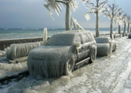 فيديو - امريكا: اشتعال 150 سيارة بسبب الثلوج