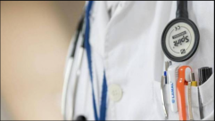   5 سنوات سجن لمن يعتدي على افراد الطواقم الطبية