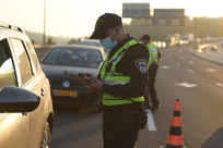 الحكومة تنظر اليوم في تمديد الاغلاق  