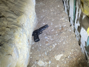  اللد: اعتقال فتى "13 عاماً" بشبهة حيازة مسدس 