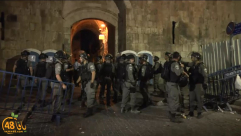  لليوم الرابع على التوالي - المصلون يواصلون رفض البوابات الالكترونية في الأقصى 