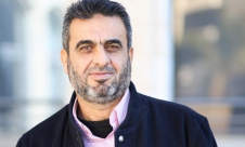 عام على رحيل القيادي والإعلامي عبد الحكيم مفيد