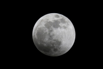 فيديو: العالم شهد أطول خسوف للقمر الدامي في القرن الـ 21 في ظاهرة فريدة