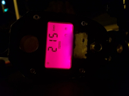 الشرطة تضبط سائقة طارت بسيارتها بسرعة 215 كم