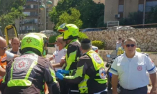 بيتاح تيكفا: القبض على فلسطيني بشبهة طعن إسرائيلي