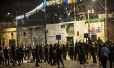 اللجنة الشعبية: " الفاشية الإسرائيلية تكشر عن أنيابها "