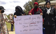 المتابعة: قانون الحرمان من لم شمل العائلات الفلسطينية وفق شروط تلامذة "كهانا"