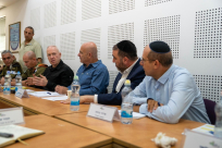 غالانت يلمح لاجتياح وشيك: "المرحلة التالية في الحرب ستبدأ قريبًا"