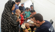 الصحة العالمية: جرحى بينهم أطفال جراء قصف مركز للتلقيح في شمال غزة