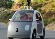 بالفيديو: سيارة غوغل ذاتية القيادة!