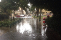 انقطاع التيار الكهربائي عن أجزاء من حي النزهة في مدينة يافا 