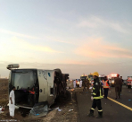 مقتل 19 معتمرا بحادث انقلاب حافلة بالسعودية