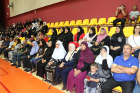 بالصور: لجنة الحج والعمرة بيافا تُنظم احتفالاً لتوديع حجاج بيت الله الحرام