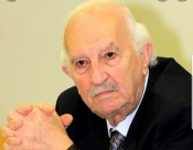 الموت يغيّب المربّي والأديب المناضل حنّا أبو حنّا 