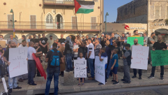  فيديو: وقفة احتجاجية في دوار الساعة بيافا نُصرةً للأقصى المبارك 