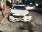 يافا: إصابة طفيفة لشخصين بحادث طرق بين مركبتين 