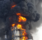  حريق بخزانات الوقود في ميناء أسدود