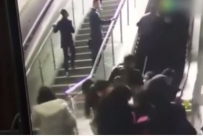 عندما يعكس الدرج الكهربائي اتجاه حركته