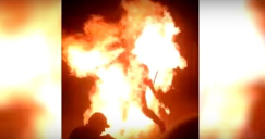 فيديو: شاب يشتعل أثناء استعراضه ألعاباً بهلوانية