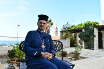  يافا: الأب قسطنطين نصار يدعو الأهالي للمساهمة في تقديم مساعدات للمحتاجين 