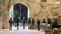 مباشر: اقتحام الأقصى مجدداً واستهداف المصلين بقنابل الغاز والرصاص المطاطيّ