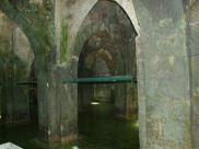 فيديو: "كأنك فيها تحت الأرض".. جولة في بركة العنزية بمدينة الرملة 