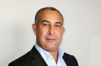 الناشط الاجتماعي نايف أبو صويص يُعلن ترشحه لرئاسة بلدية الرملة 