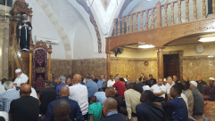 بالصور: صلاة عيد الأضحى المبارك من مسجد المحمودية "يافا الكبير"