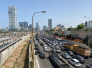 أزمة مرورية خانقة على طول شارع ايالون 