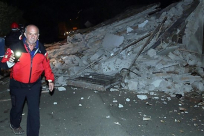 زلزال بقوة 7 درجات يضرب وسط ايطاليا